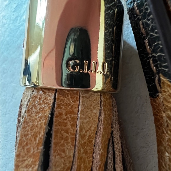 G.I.L.I Camo Tassel Pouch - Picture 9 of 9